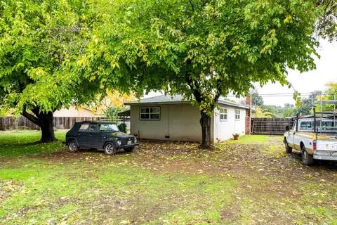 1222 Scenic Way, Redding, CA 96001 photo 20