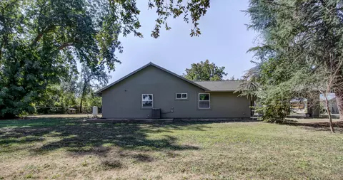 19837 Valley Ln, Redding, CA 96002 photo 39
