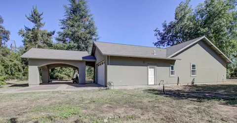 19837 Valley Ln, Redding, CA 96002 photo 38
