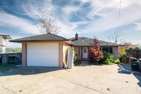 373 Pearl St, Redding, CA 96003 photo 7
