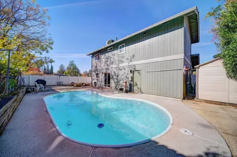 2205 Jessica Way, Redding, CA 96002 photo 1