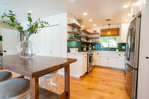 701 Gold, Redding, CA 96001 photo 39