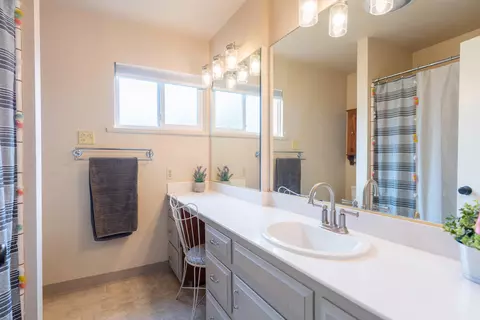 701 Gold, Redding, CA 96001 photo 18