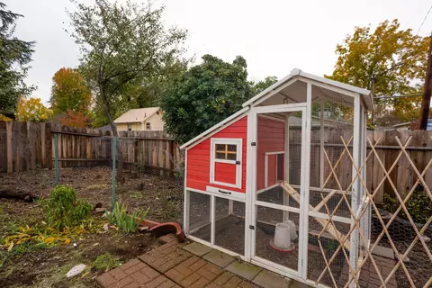 701 Gold, Redding, CA 96001 photo 31