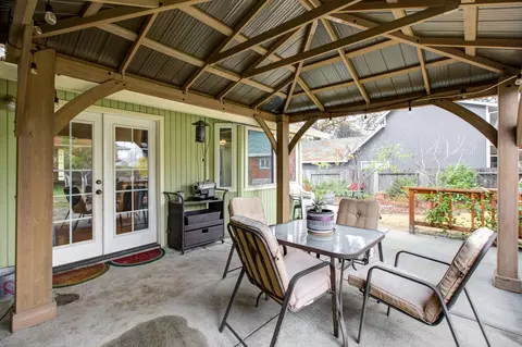 6886 Yvonne Ct, Redding, CA 96001 photo 21