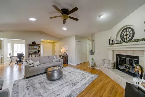 5268 Mica Ct, Redding, CA 96003 photo 9