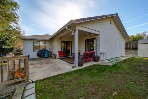 5268 Mica Ct, Redding, CA 96003 photo 3