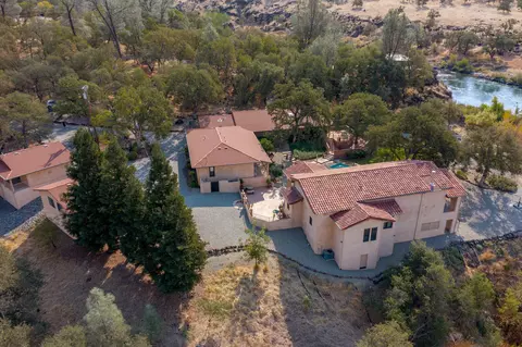 22625 Renelli Rd, Red Bluff, CA 96080 photo 2