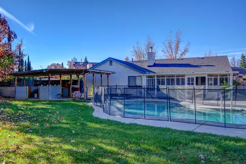 501 Armando Ave, Redding, CA 96003 photo 34