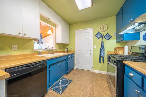 3794 Mercury Dr, Redding, CA 96002 photo 10