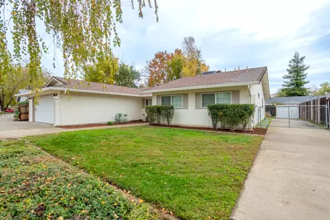 3505 Lagoon Dr, Redding, CA 96001 photo 3