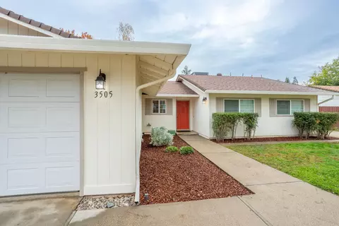 3505 Lagoon Dr, Redding, CA 96001 photo 2