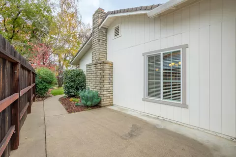 3505 Lagoon Dr, Redding, CA 96001 photo 32