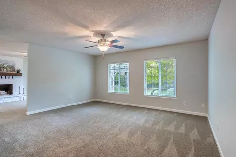 3505 Lagoon Dr, Redding, CA 96001 photo 5