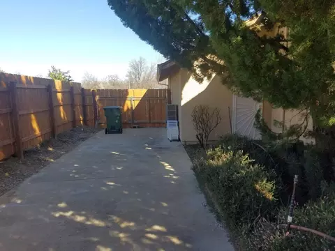 6404 Oxbow St, Redding, CA 96001 photo 14