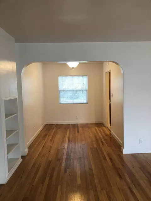 624 Loma St, Redding, CA 96003 photo 3