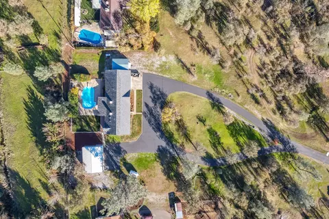 11782 Neal Ln, Redding, CA 96003 photo 18