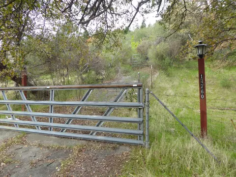 14760 Ravine Rd, Redding, CA 96003 photo 3