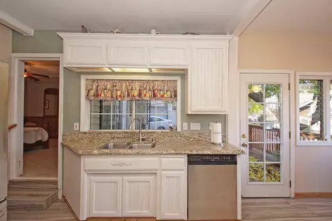 1162 Willis, Redding, CA 96001 photo 12
