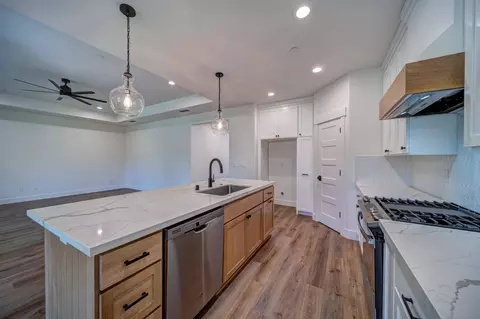 995 Bellagio Ter, Redding, CA 96003 photo 6