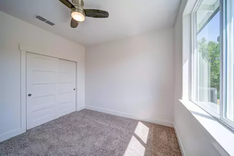 995 Bellagio Ter, Redding, CA 96003 photo 19