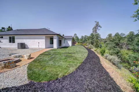 995 Bellagio Ter, Redding, CA 96003 photo 24