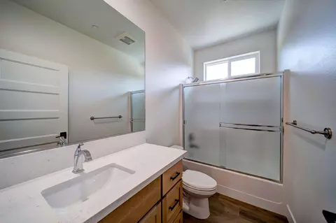 995 Bellagio Ter, Redding, CA 96003 photo 20