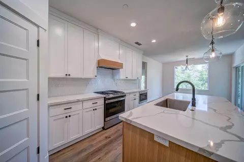 995 Bellagio Ter, Redding, CA 96003 photo 7