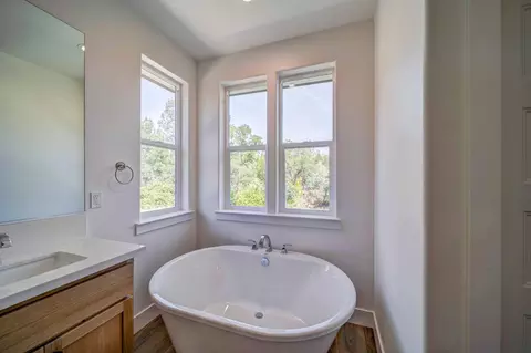 995 Bellagio Ter, Redding, CA 96003 photo 16