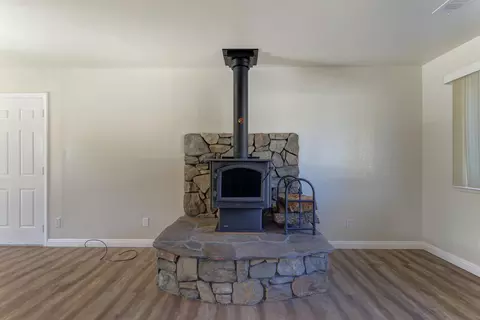 19011 Freda Ln, Redding, CA 96003 photo 10