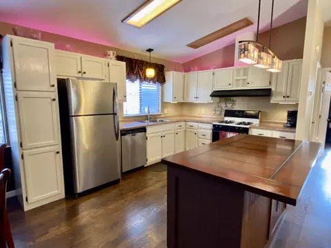 1263 Crag Walk, Redding, CA 96003 photo 10