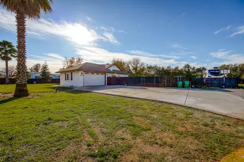 20203 Eastview Dr, Redding, CA 96002 photo 46