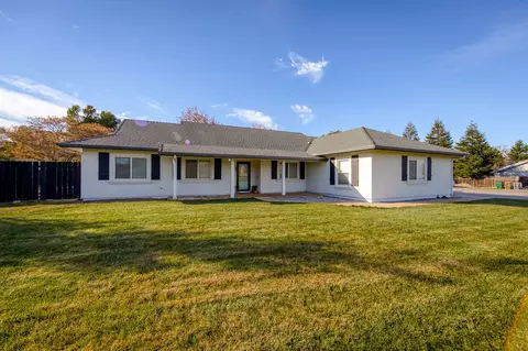 20203 Eastview Dr, Redding, CA 96002 photo 53