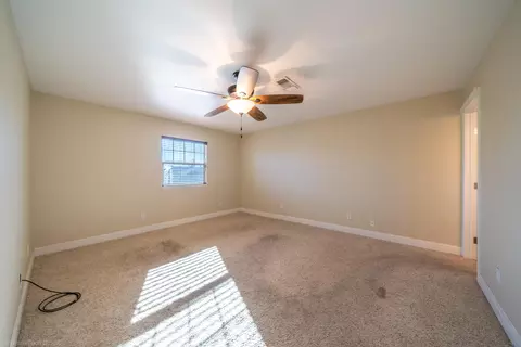 466 Rosewood Dr, Redding, CA 96003 photo 17