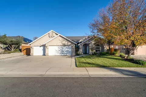 673 San Gabriel St, Redding, CA 96003 photo 1