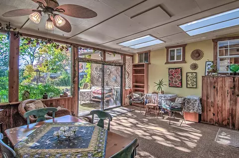 1589 Derby Ln, Redding, CA 96002 photo 21
