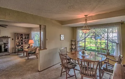 1589 Derby Ln, Redding, CA 96002 photo 4