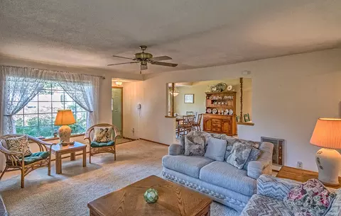 1589 Derby Ln, Redding, CA 96002 photo 3