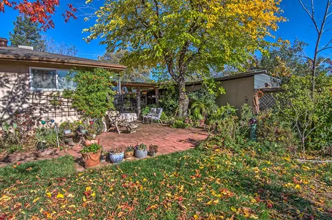 1589 Derby Ln, Redding, CA 96002 photo 23