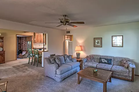 1589 Derby Ln, Redding, CA 96002 photo 5