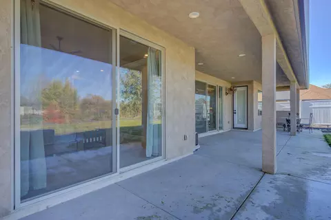 2126 Cadjew St, Redding, CA 96003 photo 41