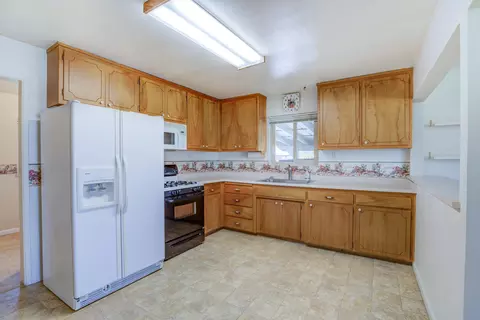 4592 Webb Rd, Anderson, CA 96007 photo 15