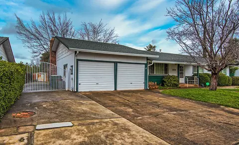 1252 Lorraine Dr, Redding, CA 96002 photo 6