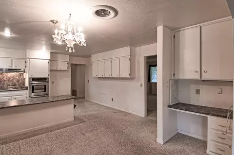1252 Lorraine Dr, Redding, CA 96002 photo 7