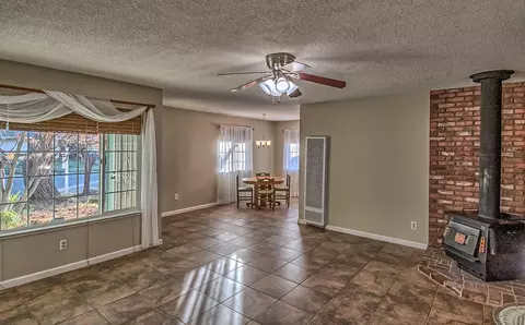 6712 Reflection St, Redding, CA 96001 photo 3