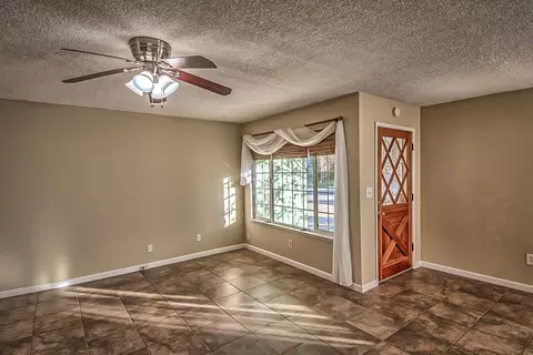6712 Reflection St, Redding, CA 96001 photo 2