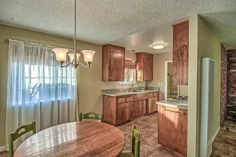 6712 Reflection St, Redding, CA 96001 photo 5