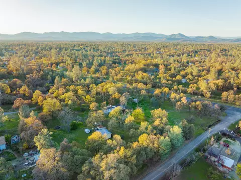 11816 Rebecca Ln, Redding, CA 96003 photo 25