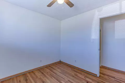 1215 Riviera Dr, Redding, CA 96001 photo 14