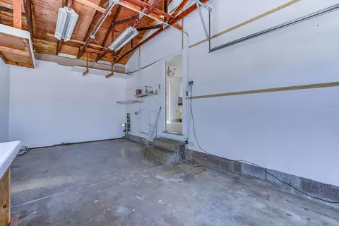 1215 Riviera Dr, Redding, CA 96001 photo 28